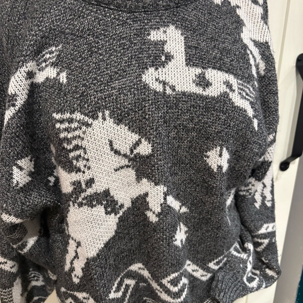 Vintage jacquard Pegasus sweater, bold/90s /maximalist/‎ cozy unisex (XL) - Picture 4 of 6